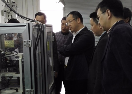 杨齐总裁到J9国际站备用深圳分公司调研